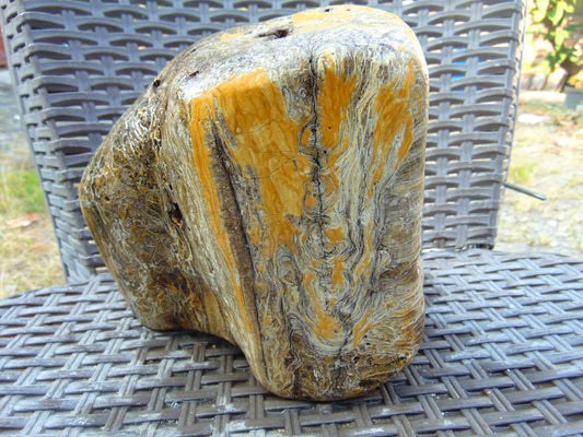1377 gram Polished Indonesia Yellow Aromatic Amber for Healing 26AYE70