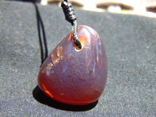 7 gram Pendant Indonesian Blue Red Amber for Healing 26Y62