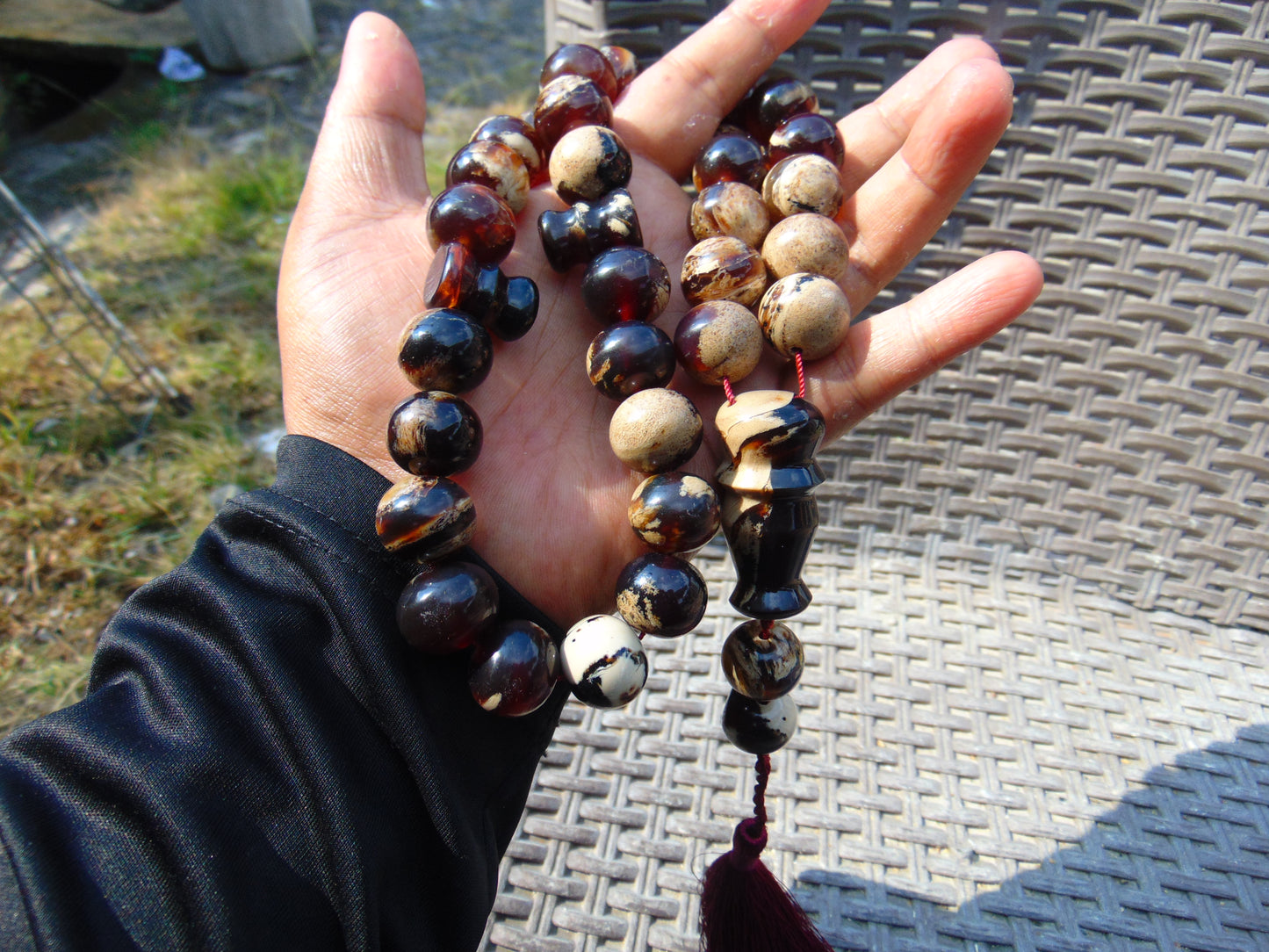 105 gr Tasbih Mesbah Rosary 33+2 Beads 18 mm Indonesian Zebra White Amber for Healing 26FT1