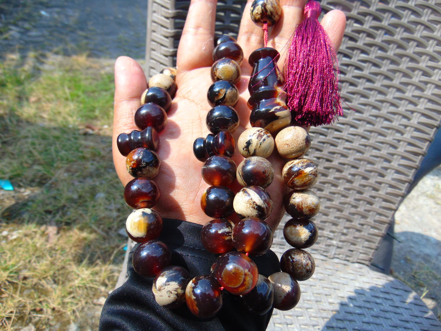 105 gr Tasbih Mesbah Rosary 33+2 Beads 18 mm Indonesian Zebra White Amber for Healing 26FT1