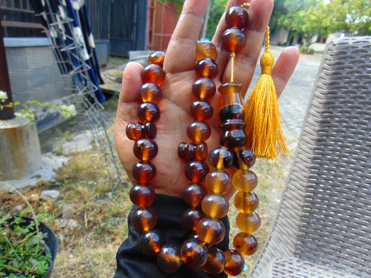 100 gr Tasbih Mesbah Rosary 33+2 Beads 18 mm Indonesian Yellow Blue Amber for Healing 26FT1 (Copy)