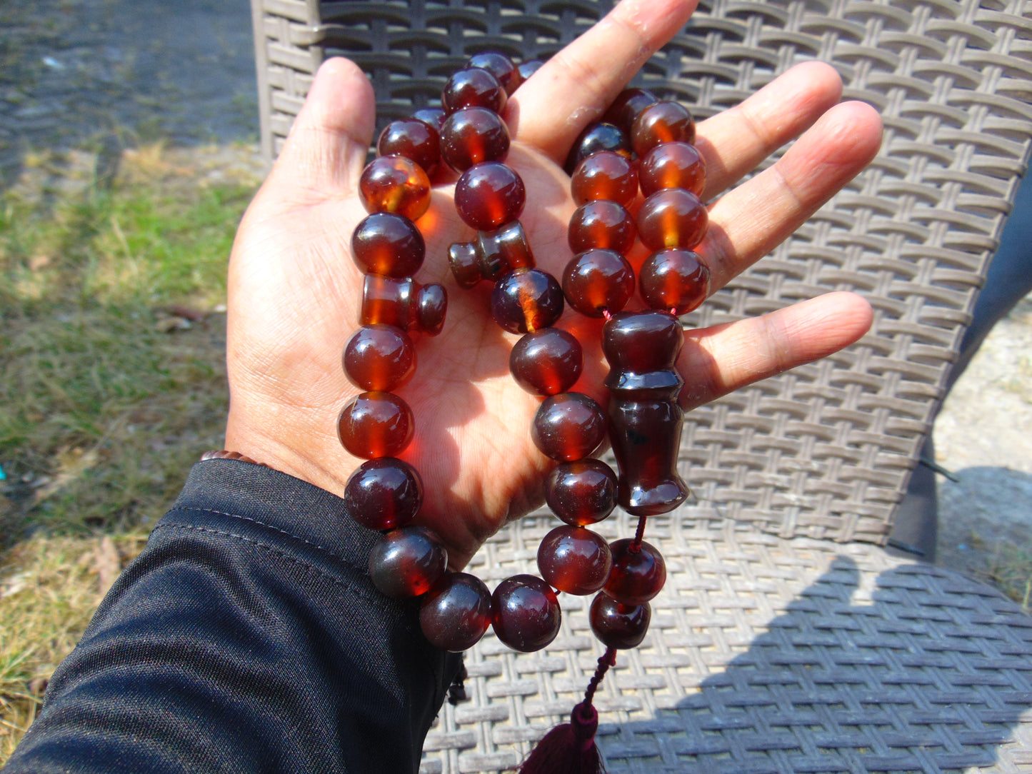101 gr Tasbih Mesbah Rosary 33+2 Beads 18 mm Indonesian Red Bluish Amber for Healing 26FT5