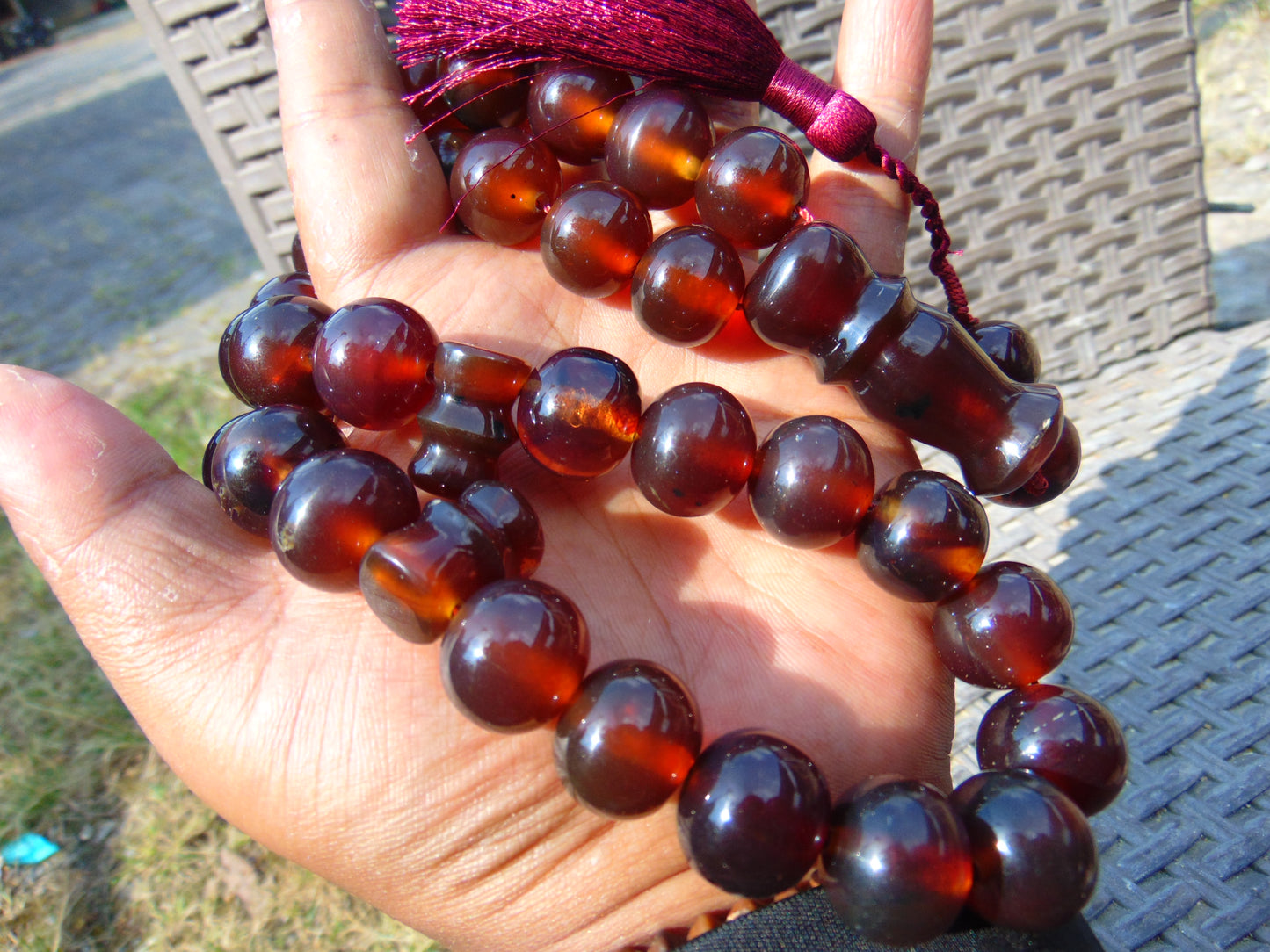 101 gr Tasbih Mesbah Rosary 33+2 Beads 18 mm Indonesian Red Bluish Amber for Healing 26FT5