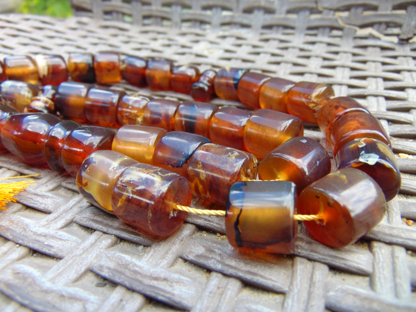 94 gr Komboloi Tasbih Rosary 33+2 Beads 15x15 mm Indonesian Yellow Blue Amber for Healing 26TTS8