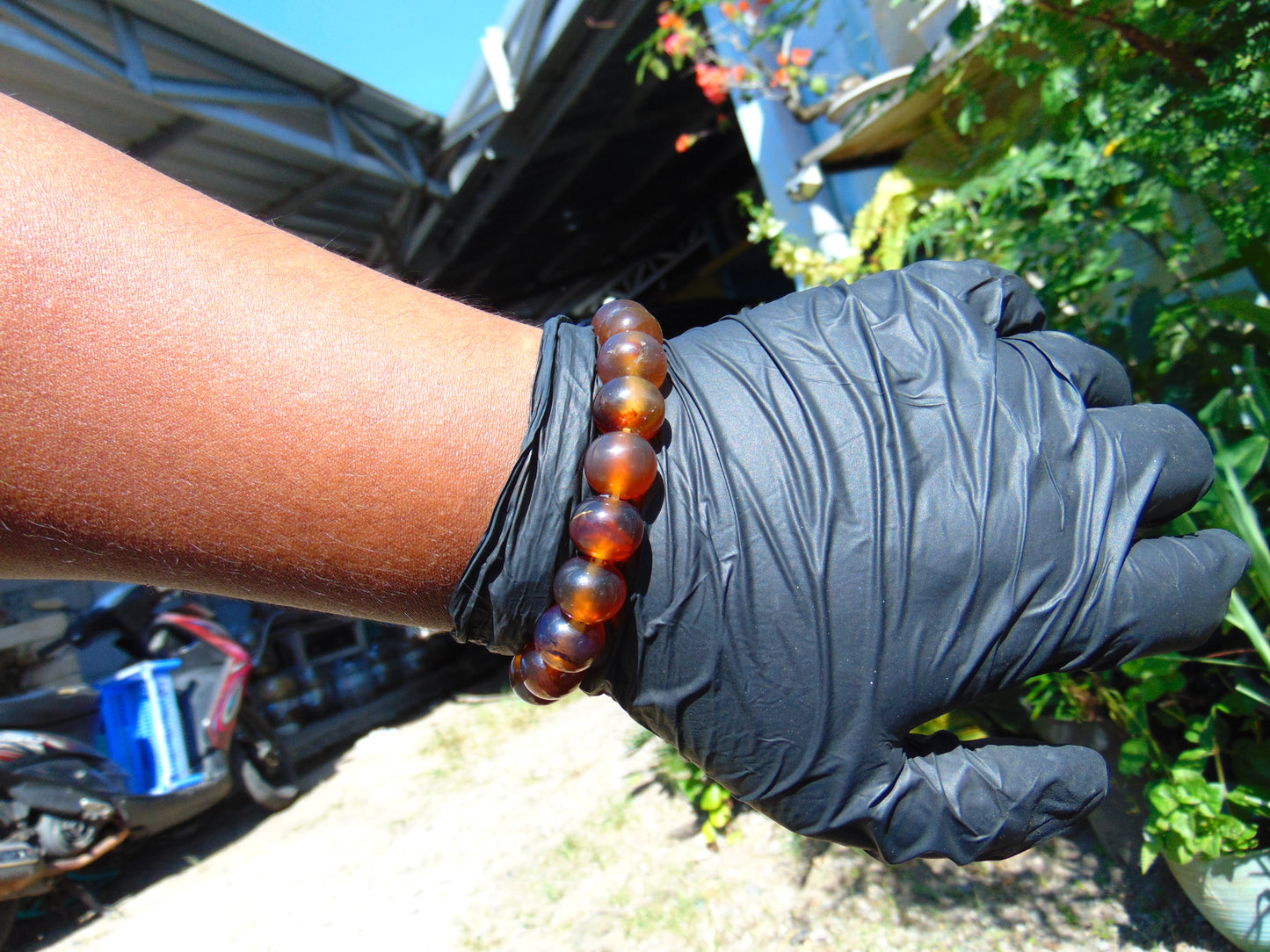 18 Gram 18 small Beads Bracelet Indonesian Yellow Bluish Amber for Healing SB18