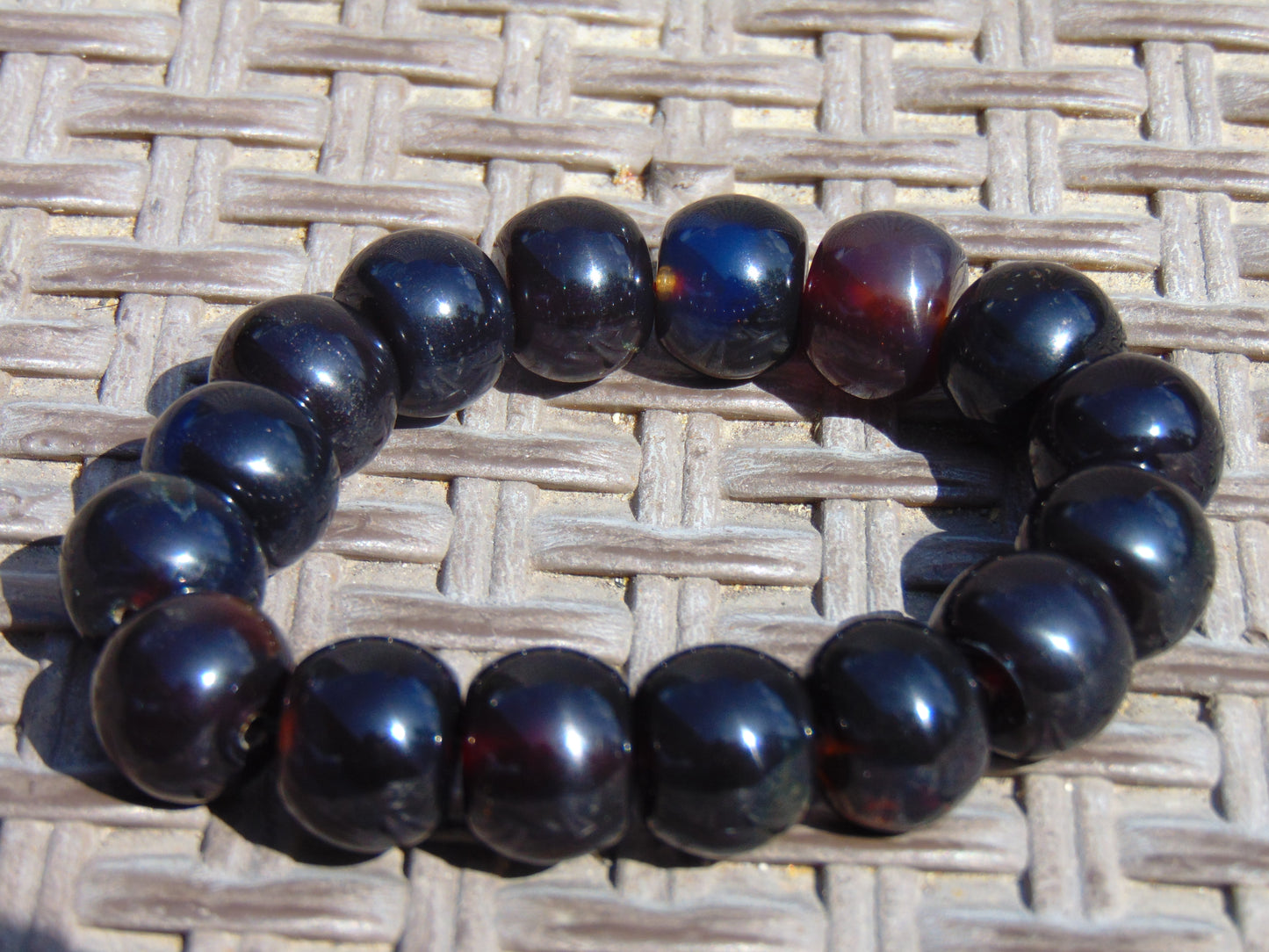 33 gram 16 Beads Mala Bracelet Indonesian Cherry Red Amber for Healing A16G210
