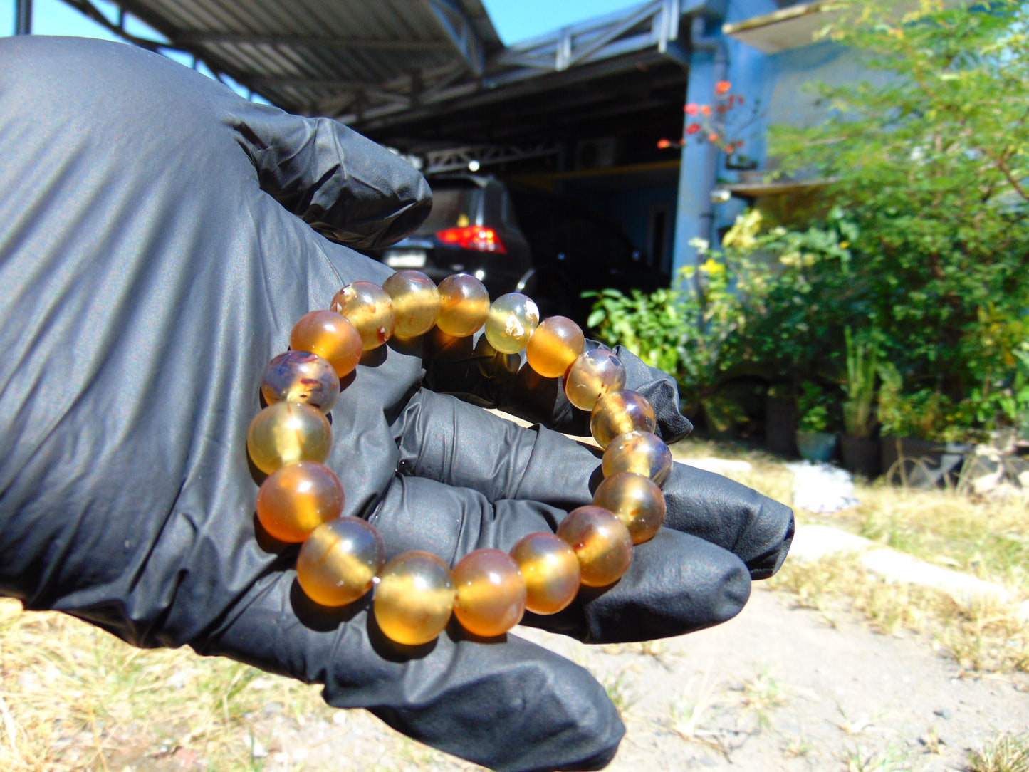 18 Gram 18 Small Beads Bracelet Indonesian Yellow Bluish Amber for Healing SB1