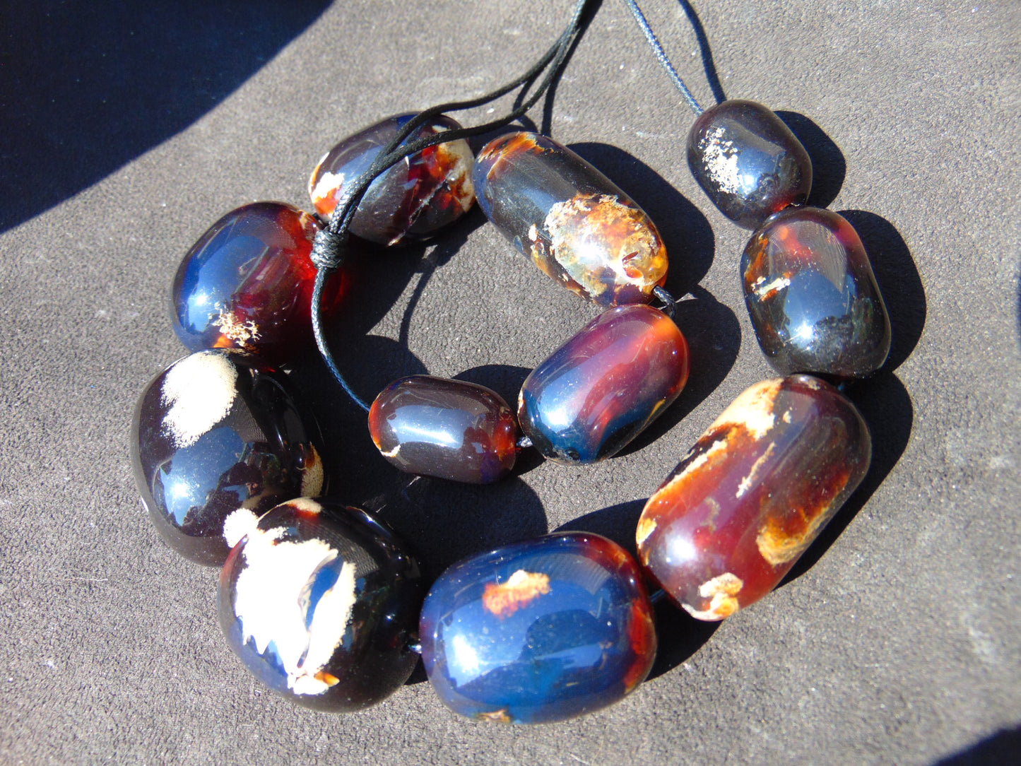 151 gr Big Necklace Indonesian dark blue Amber for Healing A834