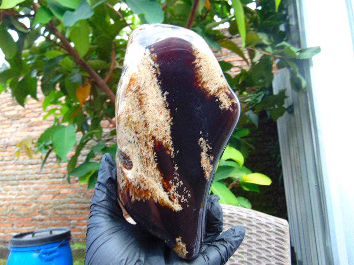 1030 gr Full Polished Indonesian Dark Red Blue Amber for Healing AR209