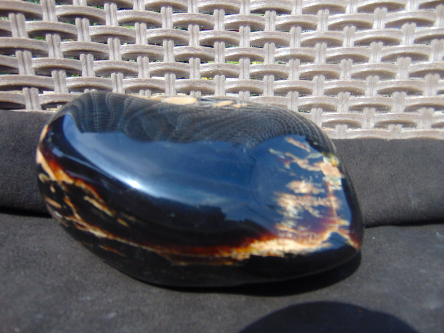 550 gr Full Polished Indonesian Amber for Healing ML117