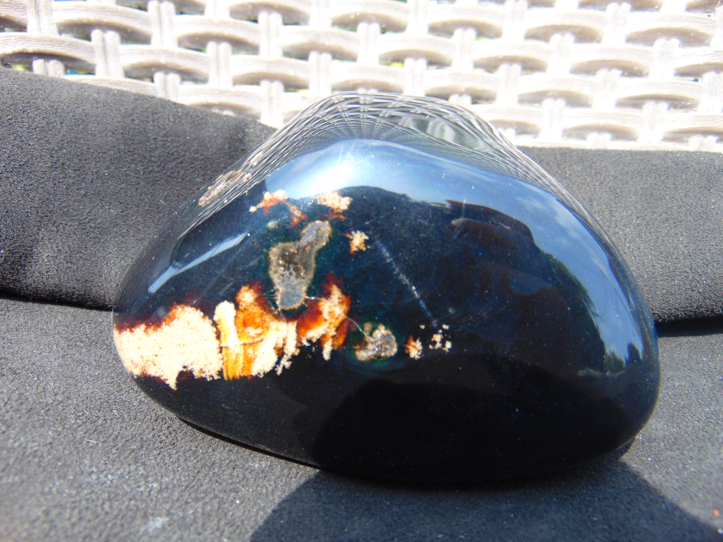 245 gr Full Polished Indonesia Black Amber for Healing ML118