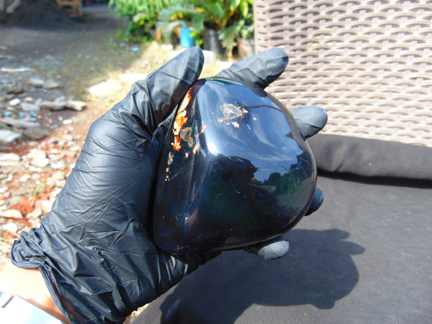 245 gr Full Polished Indonesia Black Amber for Healing ML118