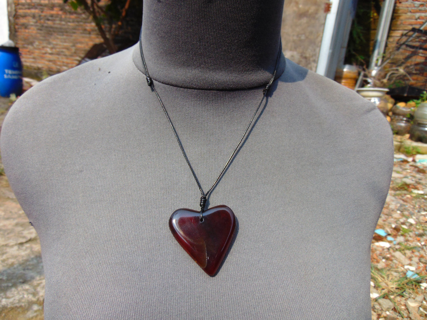 8 gr Heart Pendant Indonesian Red Honey Amber for Healing 26Y127