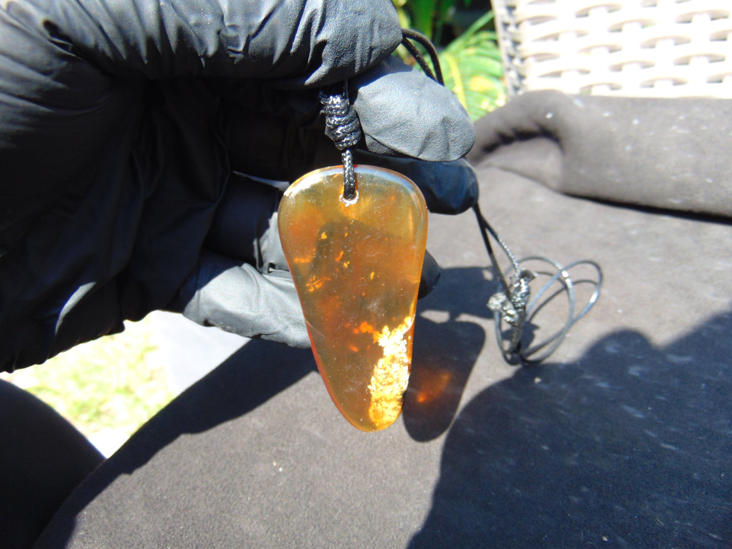 9.53 gr  Pendant Indonesian Amber for Healing N36