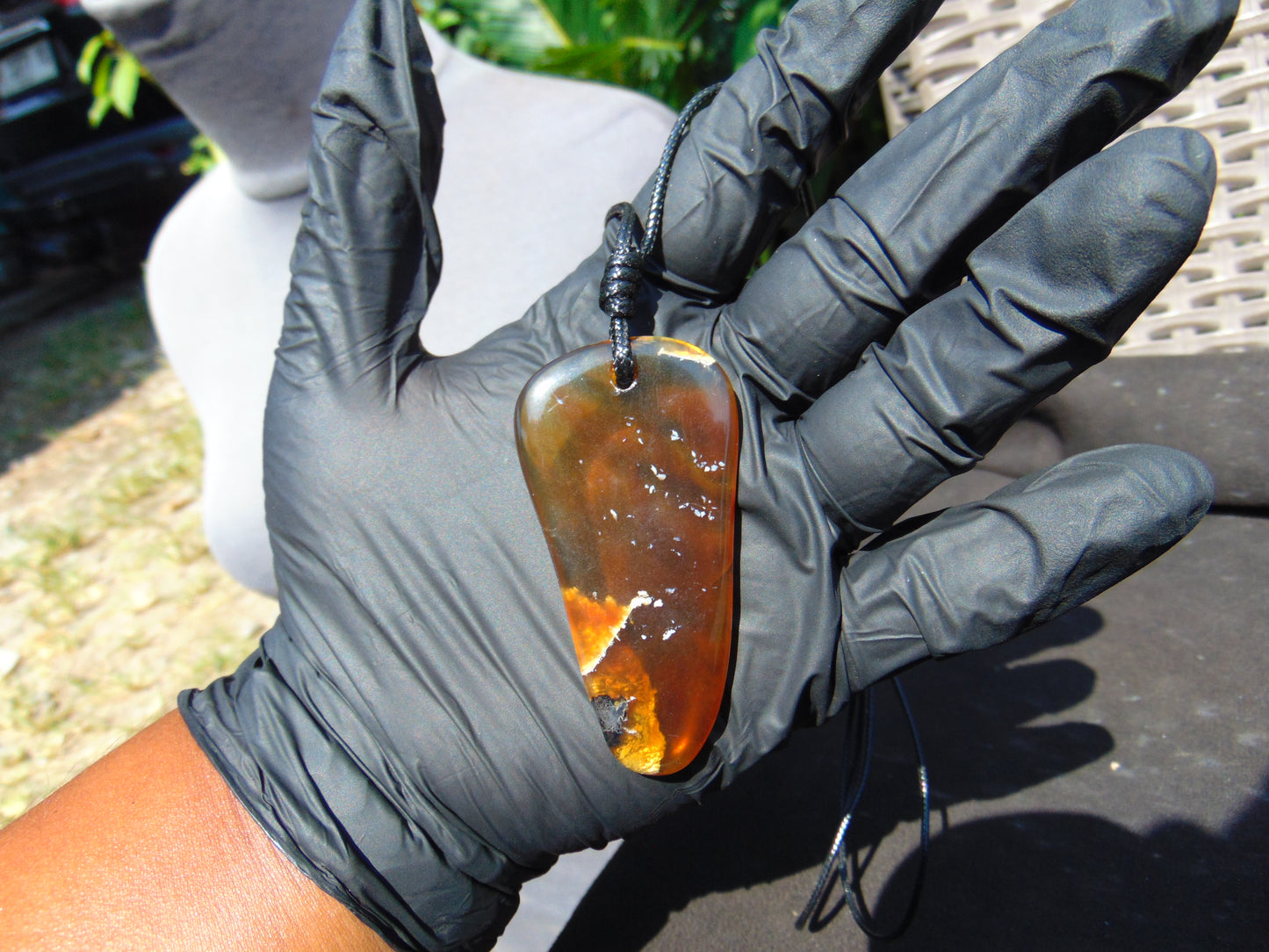 9.53 gr  Pendant Indonesian Amber for Healing N36