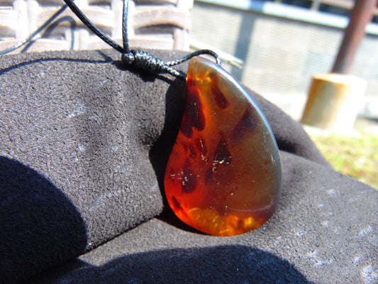 15 gr Pendant Indonesian Amber for Healing A10