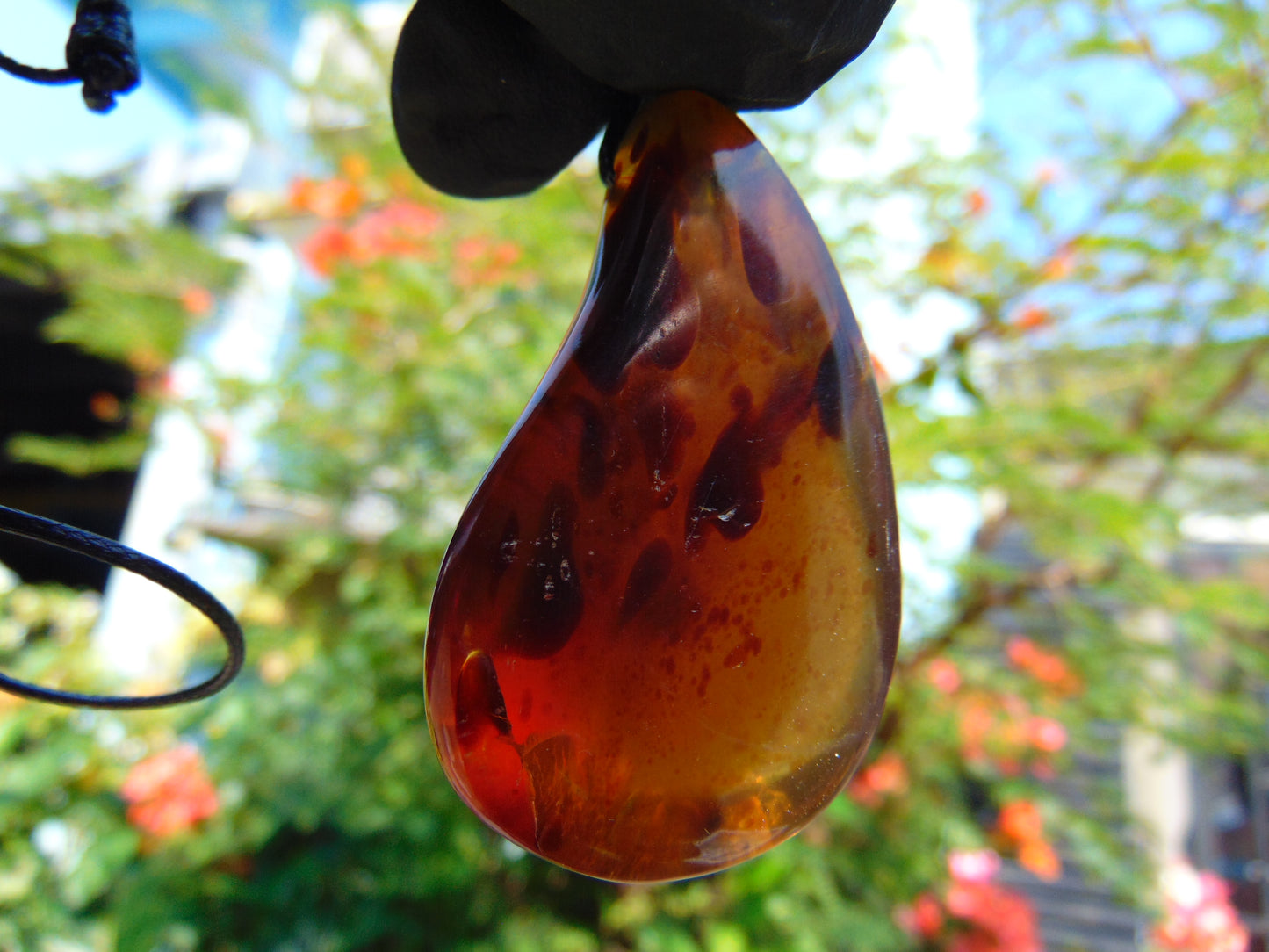 15 gr Pendant Indonesian Amber for Healing A10