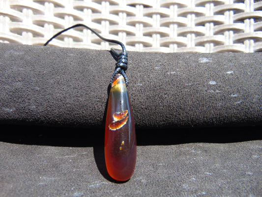 6 gr  Teardrop Pendant Indonesian Amber for Healing AL2