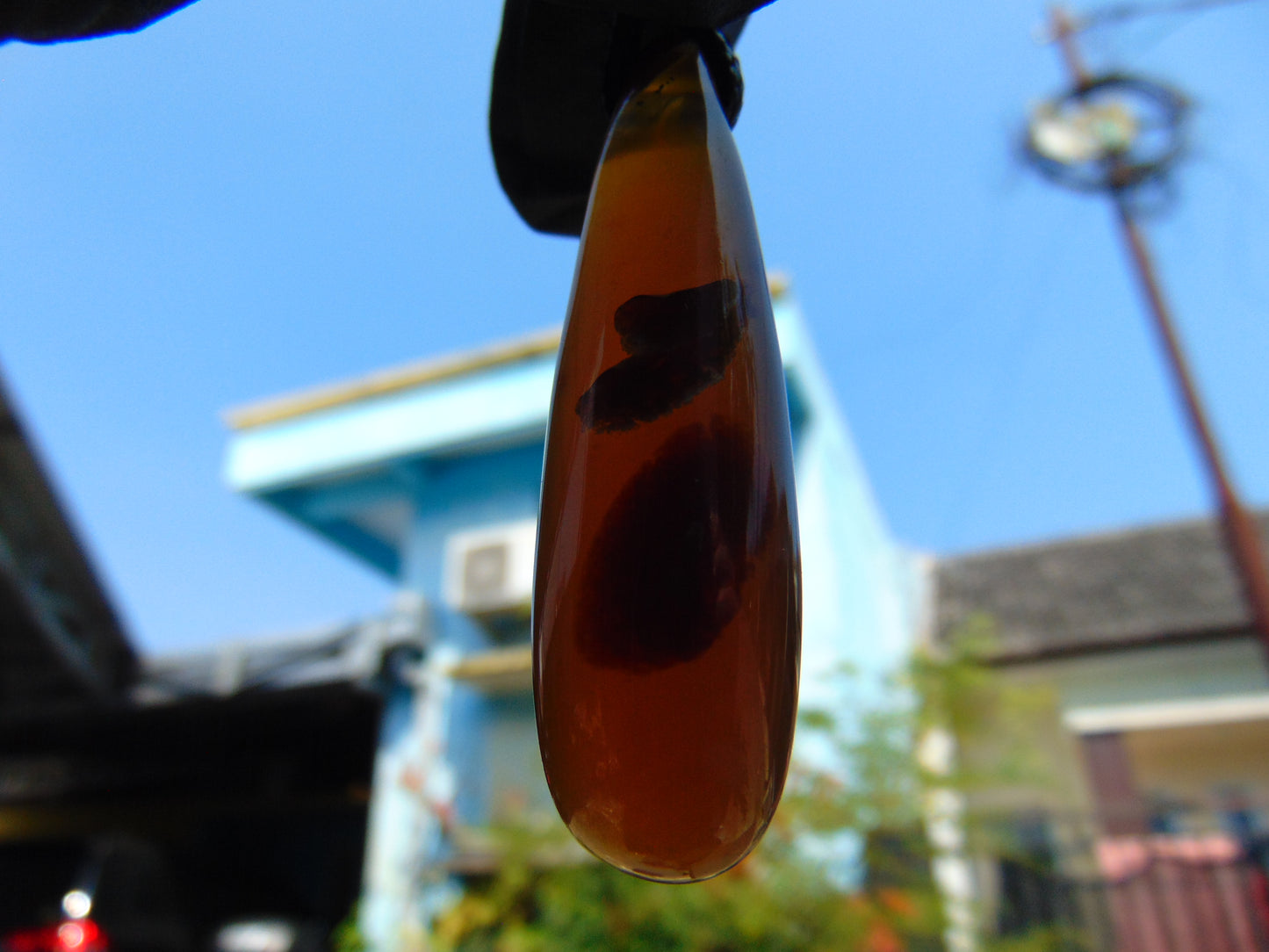 6 gr  Teardrop Pendant Indonesian Amber for Healing AL2