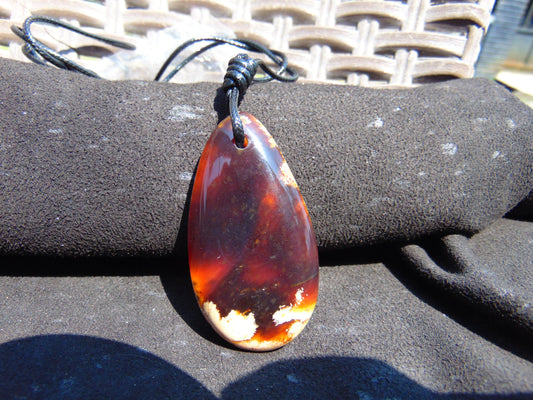 14 gr Pendant Indonesian white blue Amber for Healing Y2
