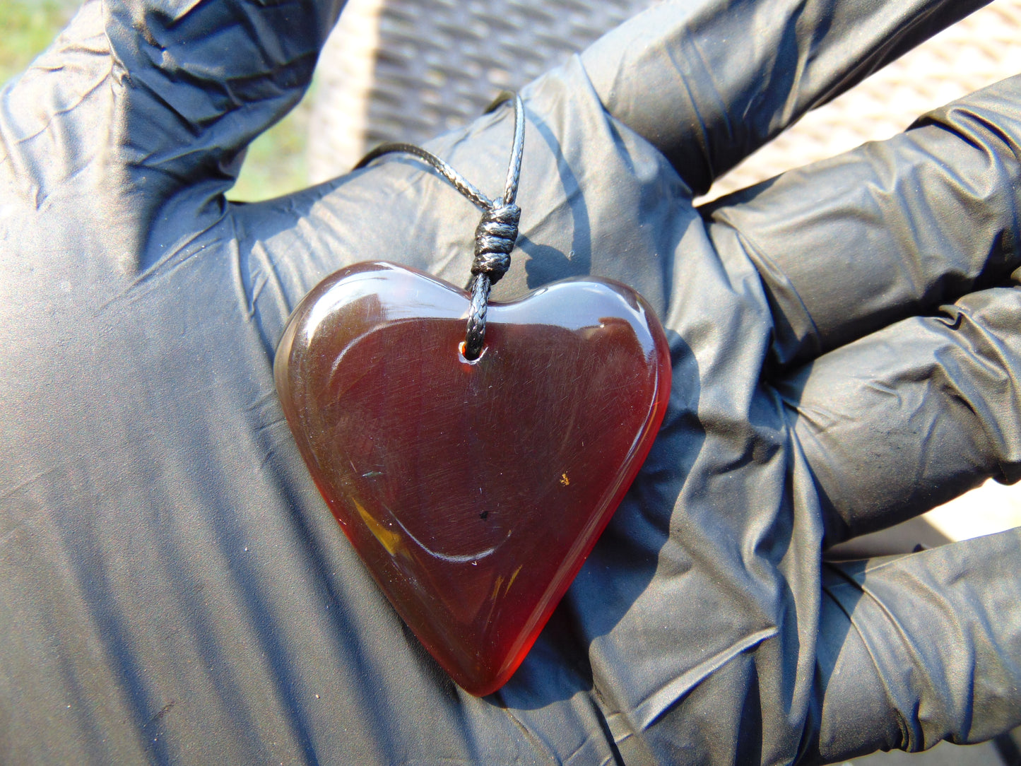 9 gr Heart Pendant Indonesian Red Amber for Healing 26Y133