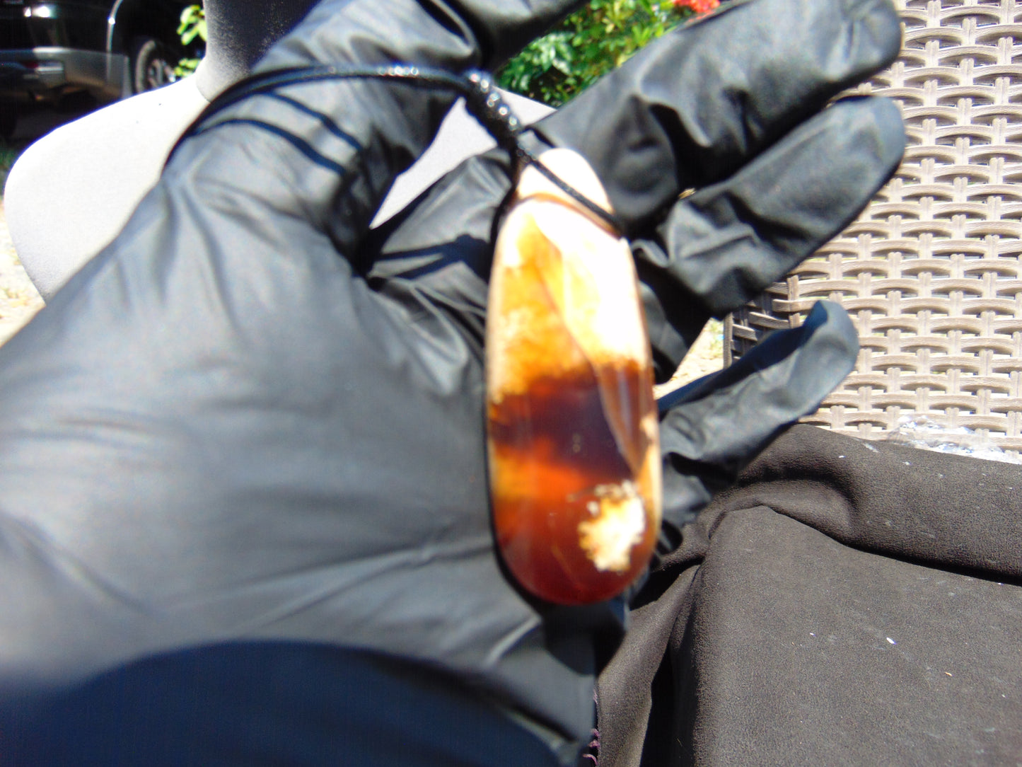 13 gr Teardrop Pendant Indonesian White Amber for Healing 25Y1
