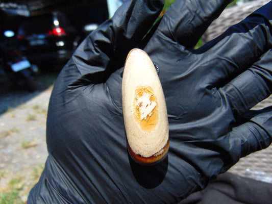13 gr Teardrop Pendant Indonesian White Amber for Healing 25Y1