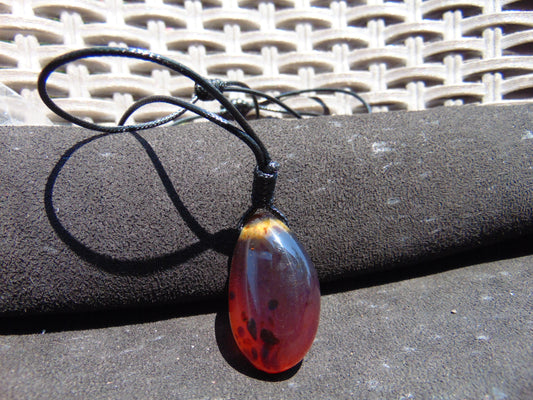 11 gr  Pendant Indonesian Blue Amber for Healing A26