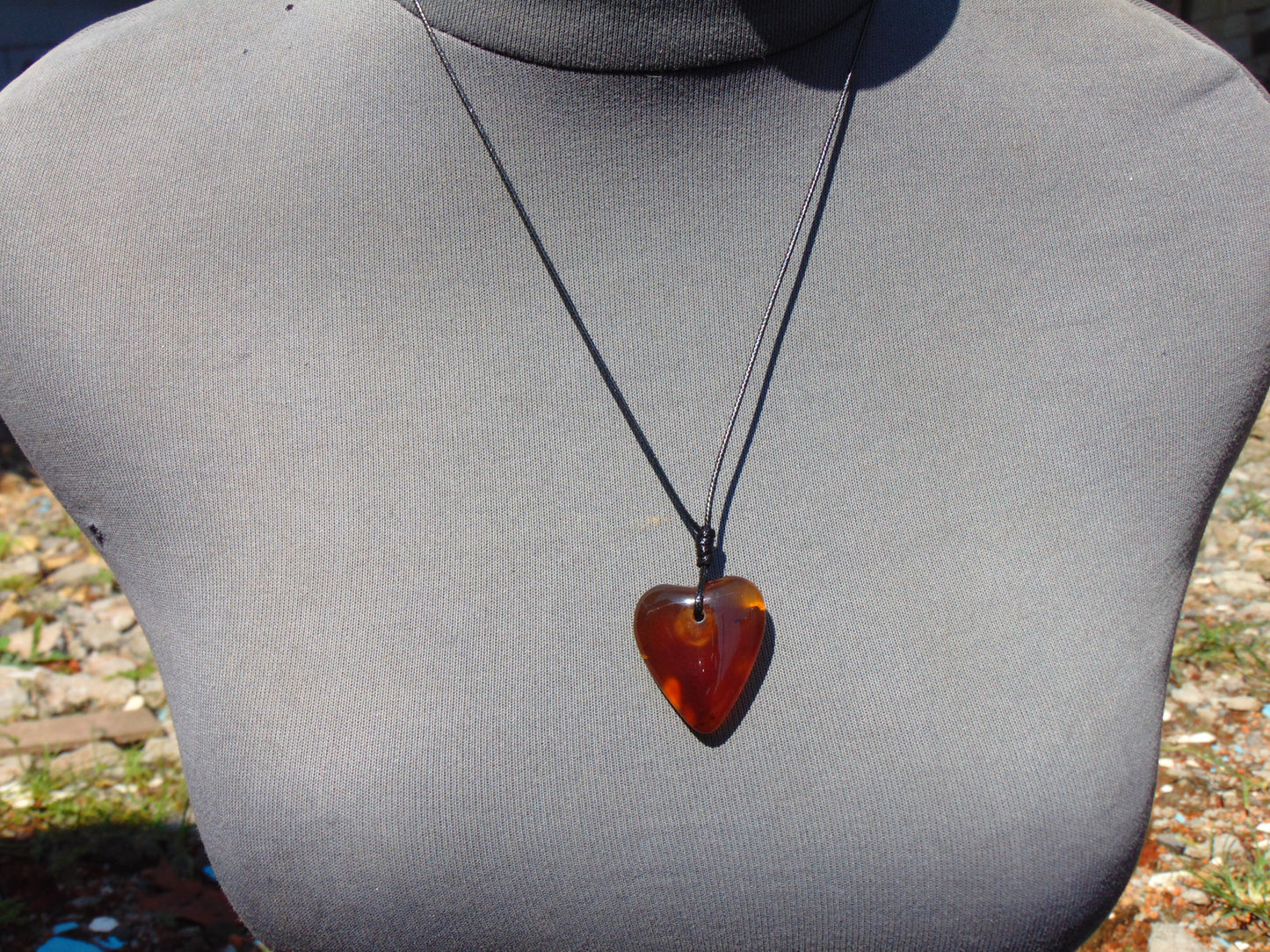 4 gr Heart Pendant Indonesian Amber for Healing 25A247