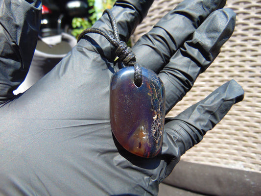 14 gr  Pendant Indonesian Dark Blue Amber for Healing A28