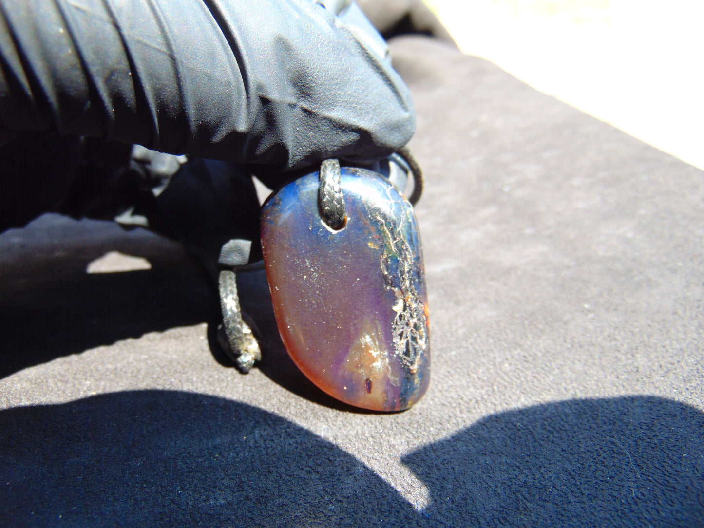 14 gr  Pendant Indonesian Dark Blue Amber for Healing A28