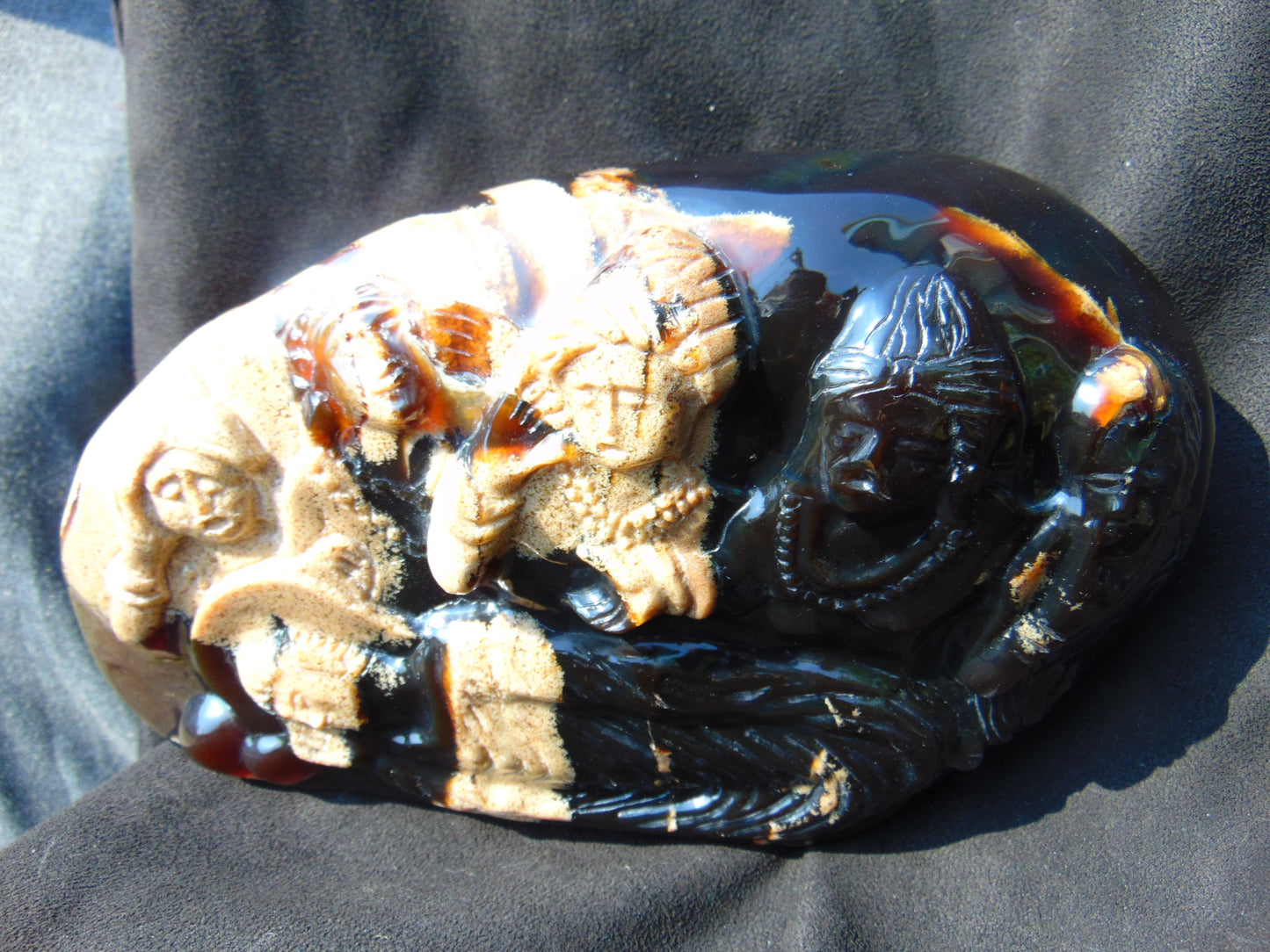 1240 gr Sleep Buddha with 5 Face Dream 250x150x50 mm Indonesia Zebra Amber