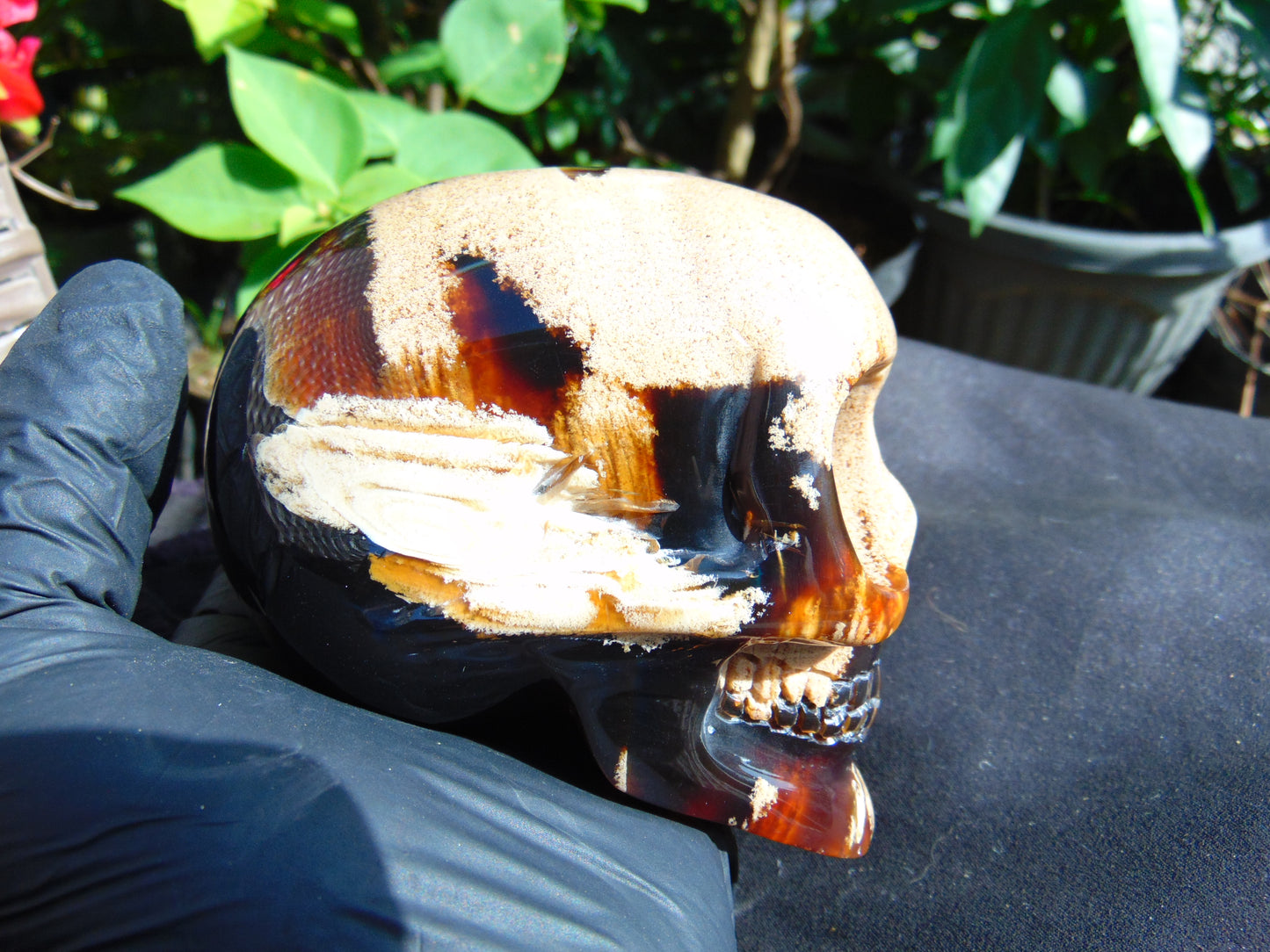 325 grams Skull Carving Indonesian Sumatran Blue White Amber for healing  94x68 mm AJT101