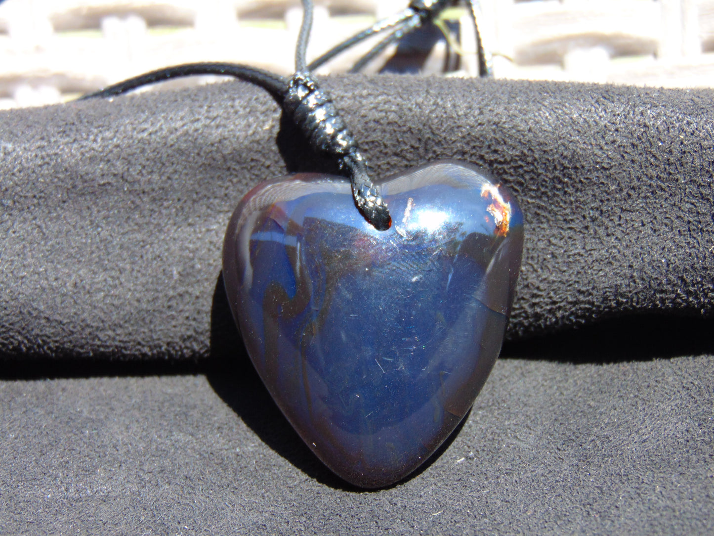 16 gr Heart Pendant Indonesian Blue Amber for Healing 25N254