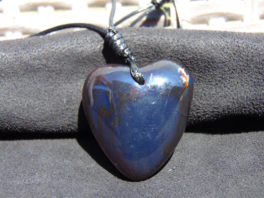 16 gr Heart Pendant Indonesian Blue Amber for Healing 25N254
