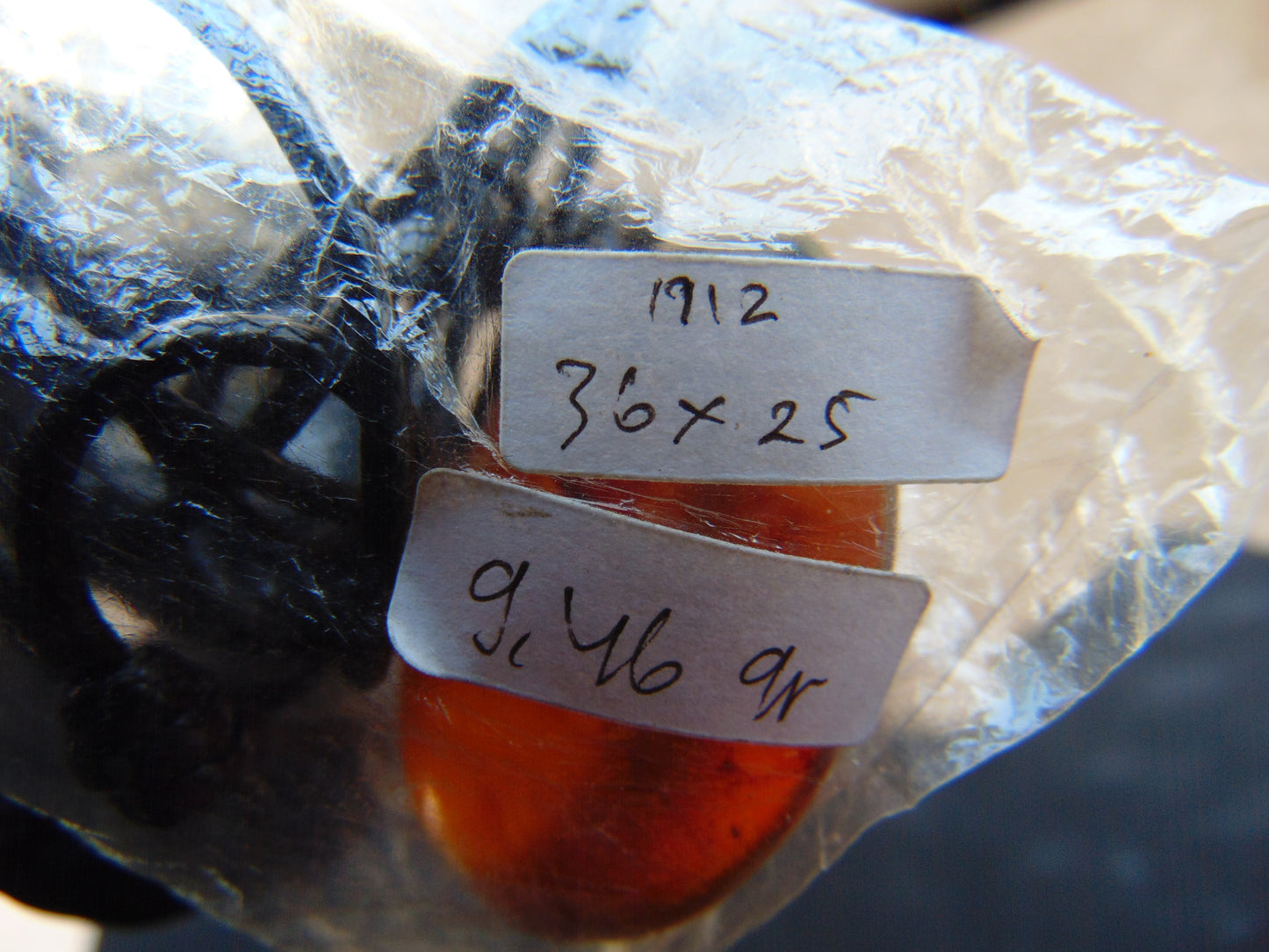 9.46 gr  Pendant Indonesian Blue Amber for Healing N12