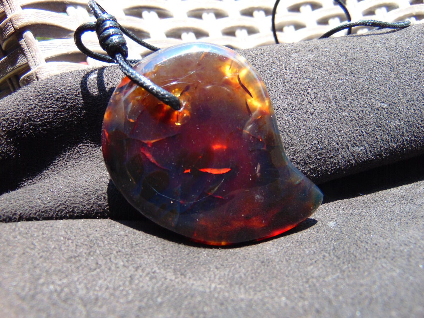 24 gr Pendant Indonesian Blue Amber for Healing 25A78