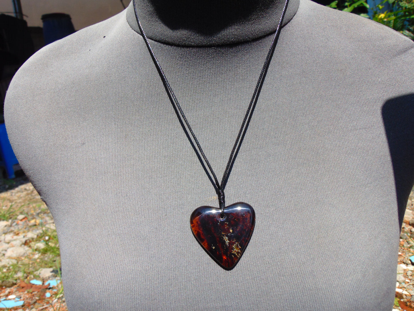 5 gr Heart Pendant Indonesian Blue Amber for Healing 25A266