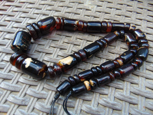 90 gr Small Necklace 55 beads Indonesian Black Blue Amber for Healing 26NE48