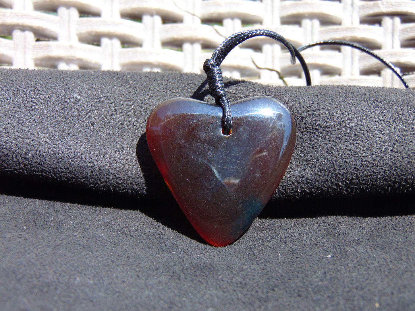 7 gr Heart Pendant Indonesian Red Amber for Healing 25A269