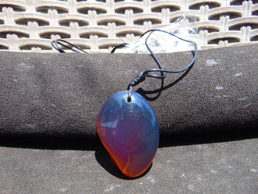 11 gr Pendant Indonesian Blue Amber for Healing PCY402