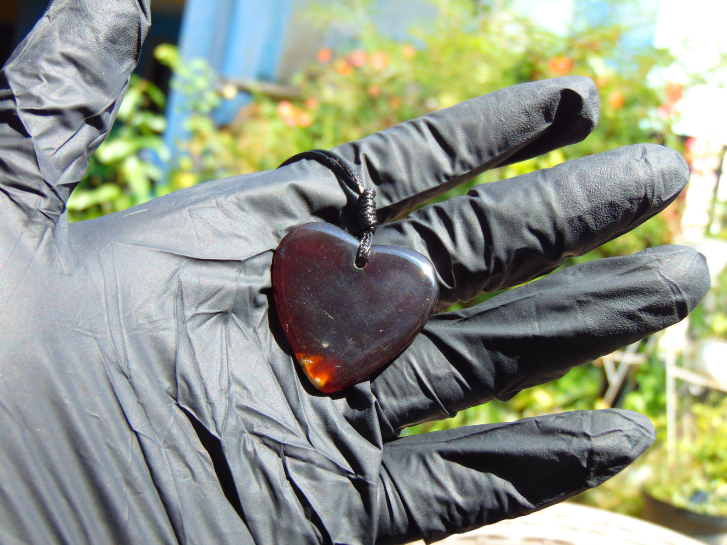4 gr Heart Pendant Indonesian Amber for Healing 25N235