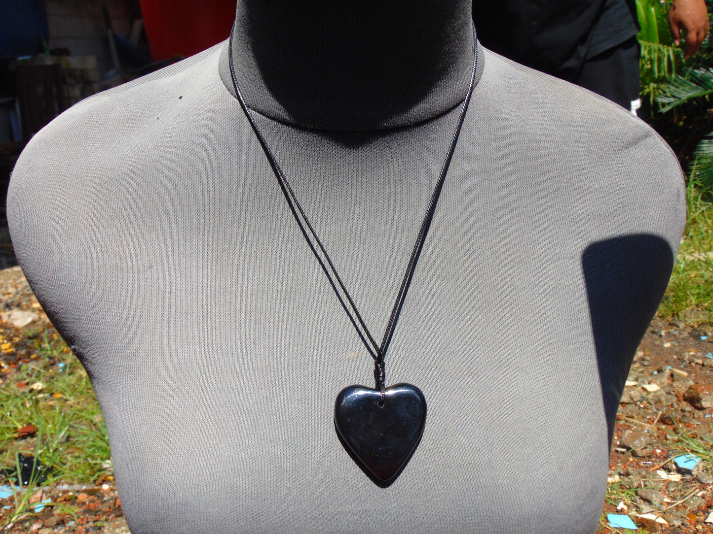 7 gr Heart Pendant Indonesian Blue Amber for Healing 25A274