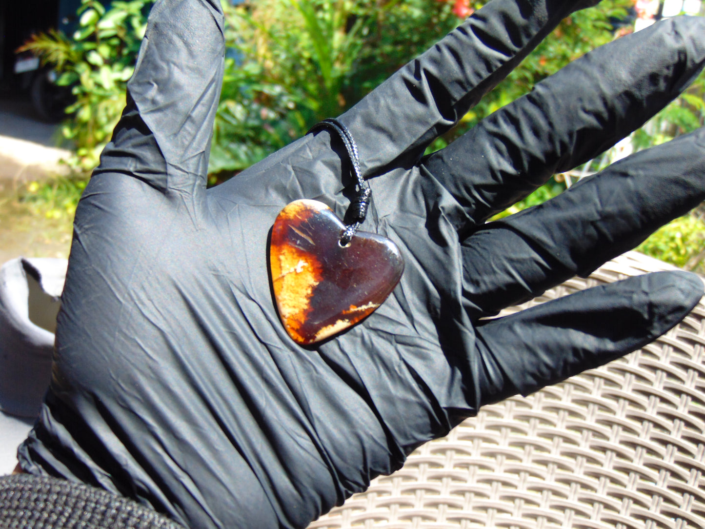 3 gr Heart Pendant Indonesian Amber for Healing 25N224