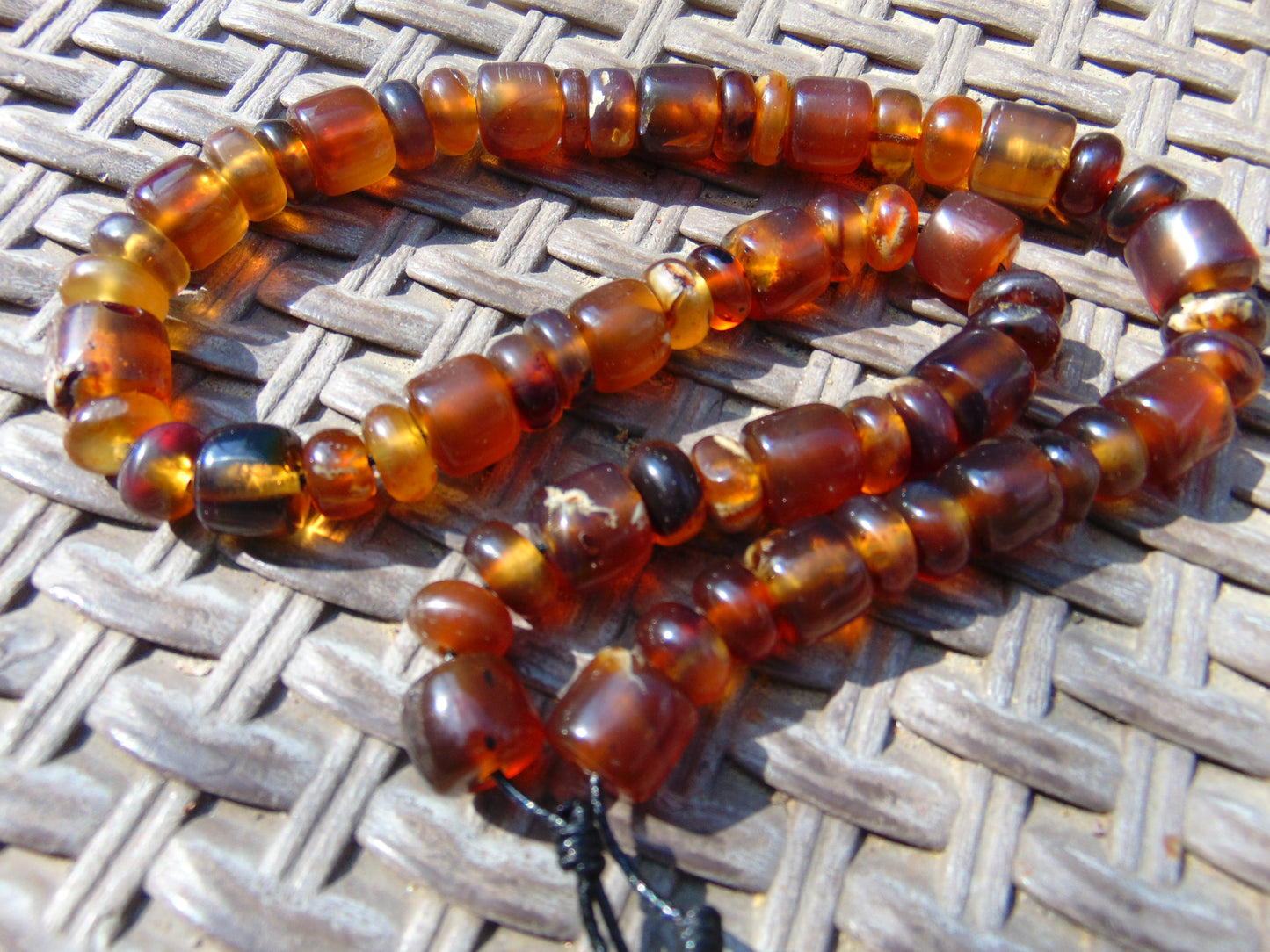 53 gr Small Necklace beads Indonesian Yellow Blue Amber for Healing 26NE44