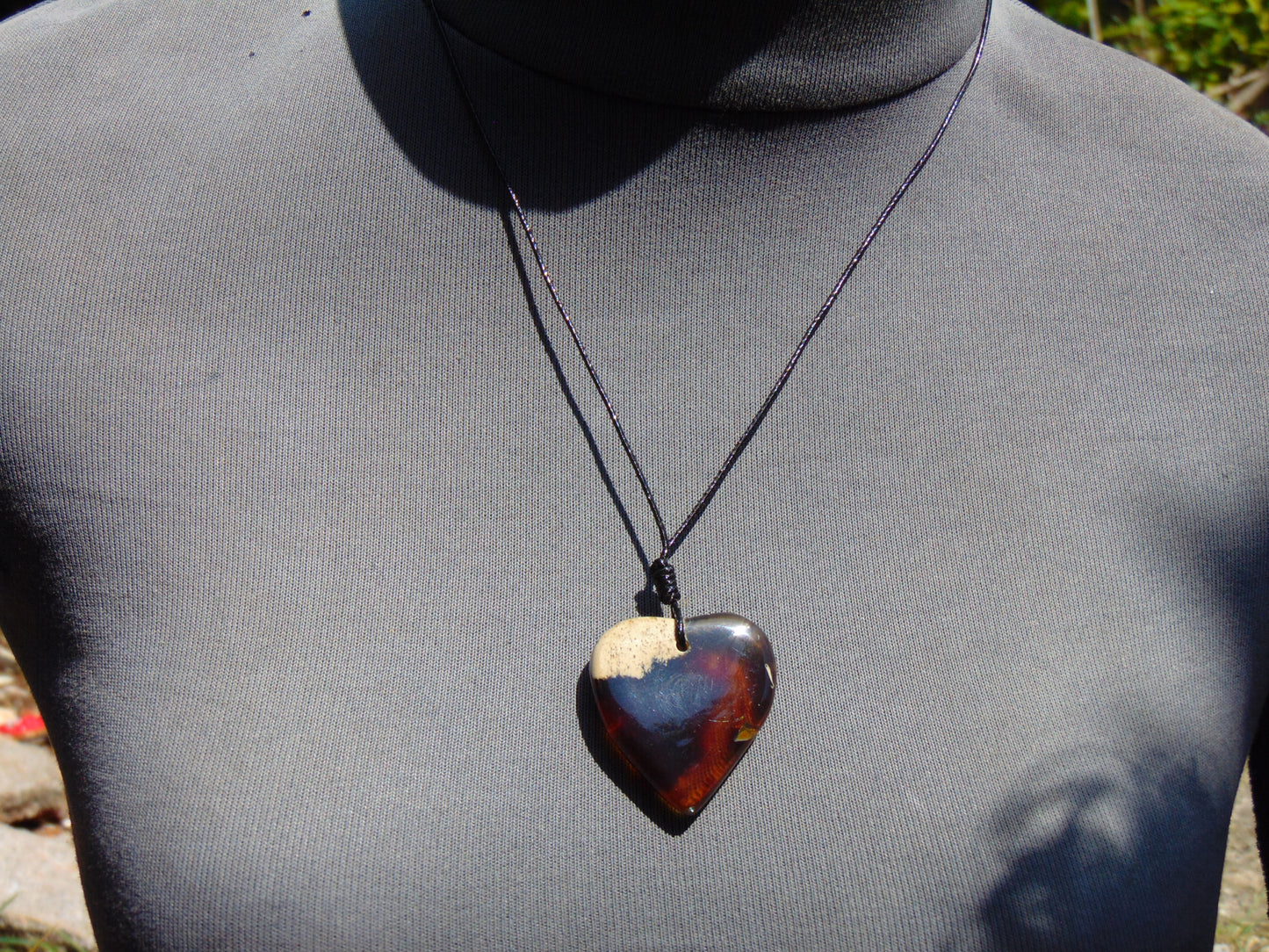 7 gr Heart Pendant Indonesian Blue Amber for Healing 25Y193