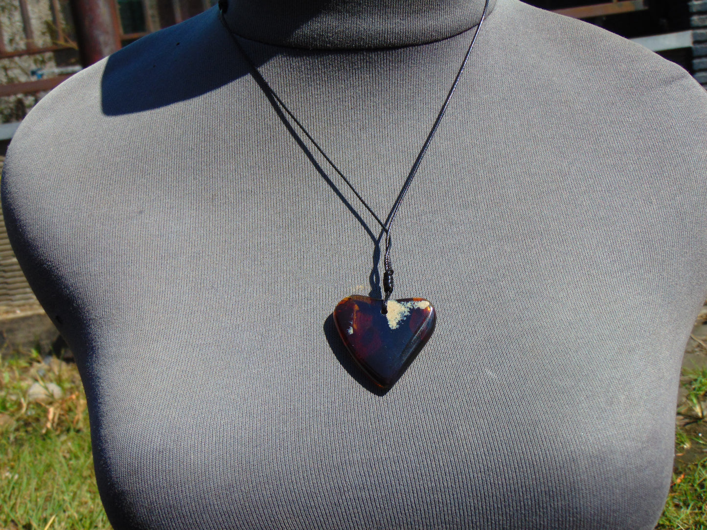6 gr Heart Pendant Indonesian Blue Amber for Healing 26Y139