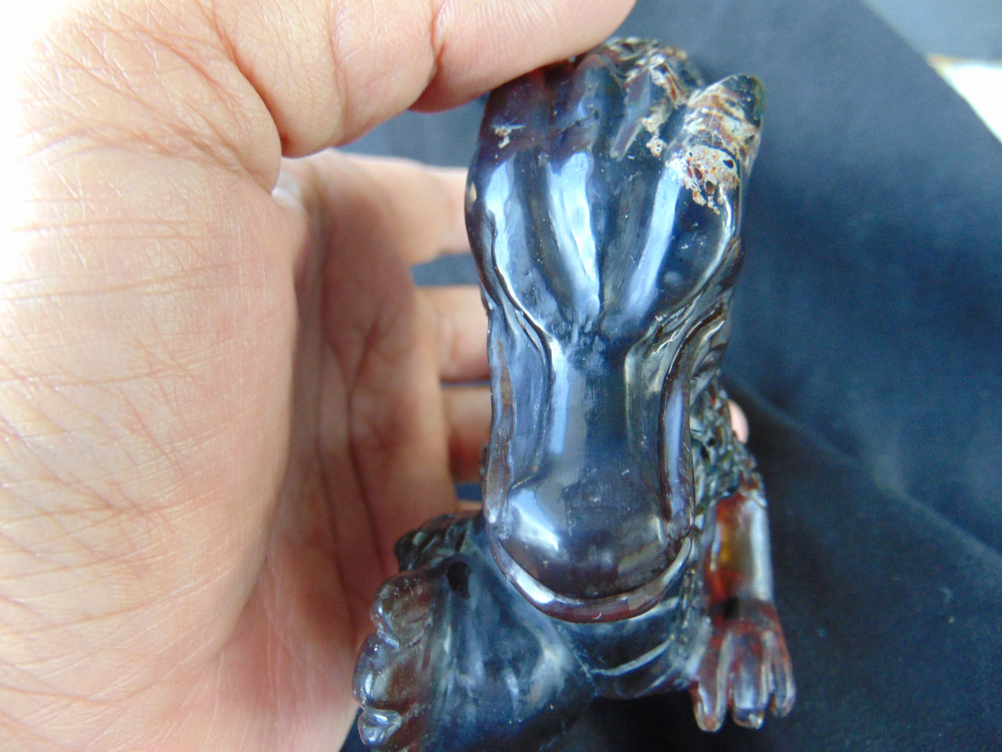 179 gram Dragon carving 3D 20x5.1x8 cm Indonesian Blue Purple Amber