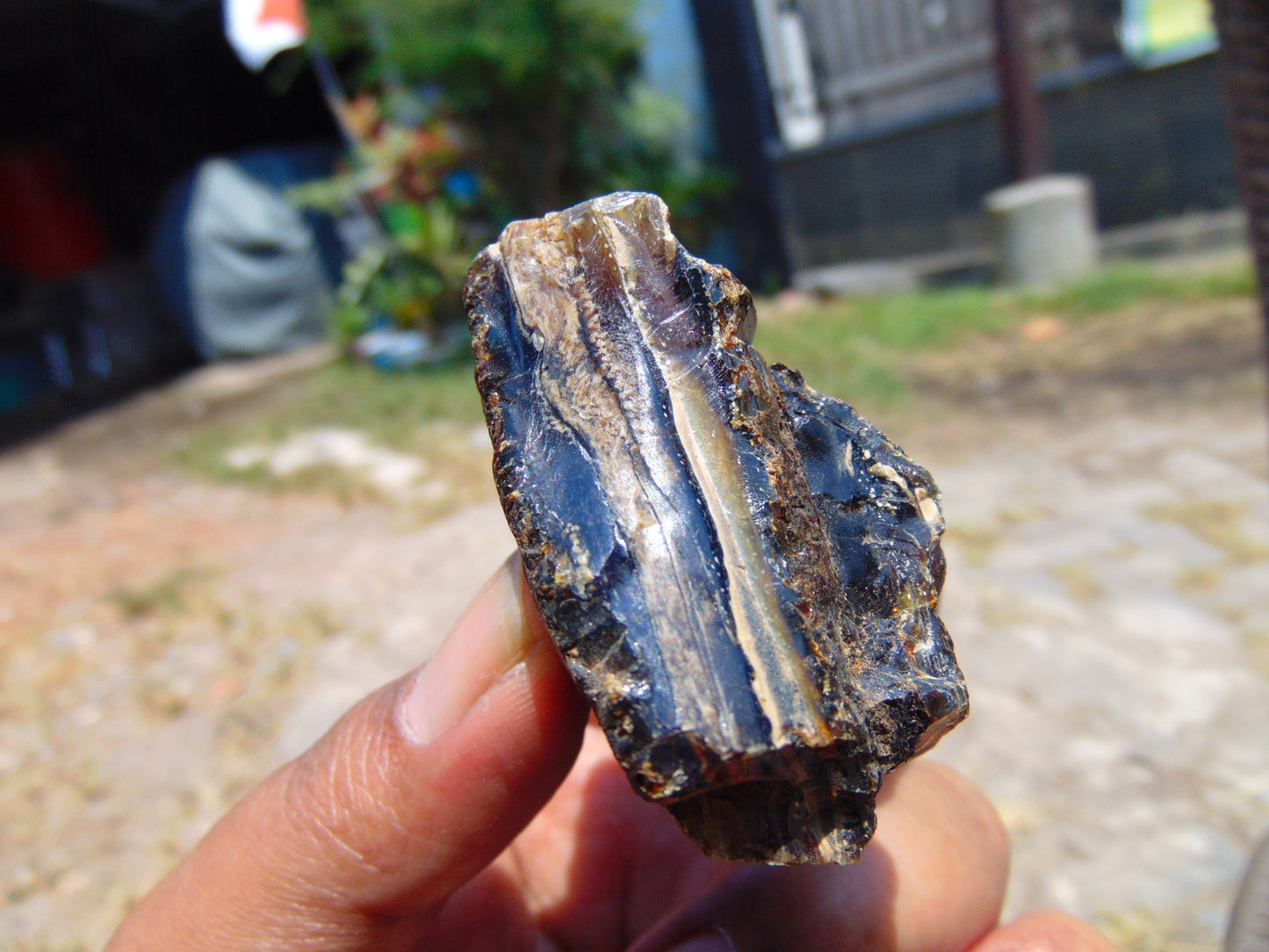 25 gram Rough Raw Indonesian Blue Amber for Healing 26MRB51