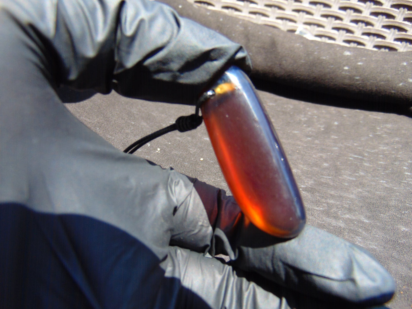 10 gr  Teardrop Pendant Indonesian Amber for Healing N7
